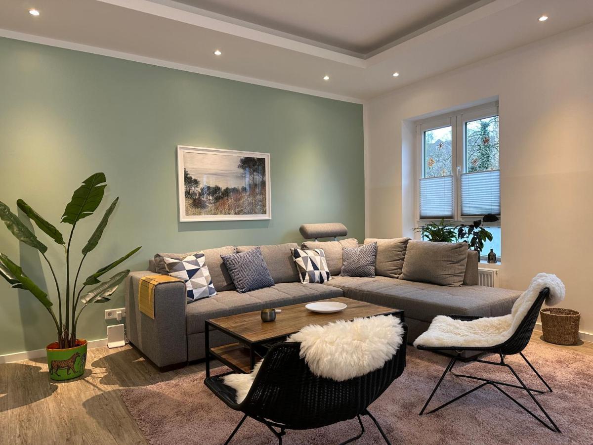 Am Kleinen Muehlenteich - Zentrale Ruhige Lage Mit Parkplatz Und Fahrraedern Apartment Flensburg Ngoại thất bức ảnh